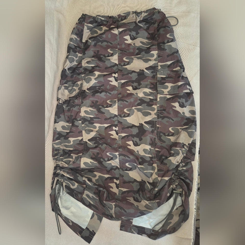 Vintage Almost Famous Camouflage Midi Skirt - Picture 4 of 4